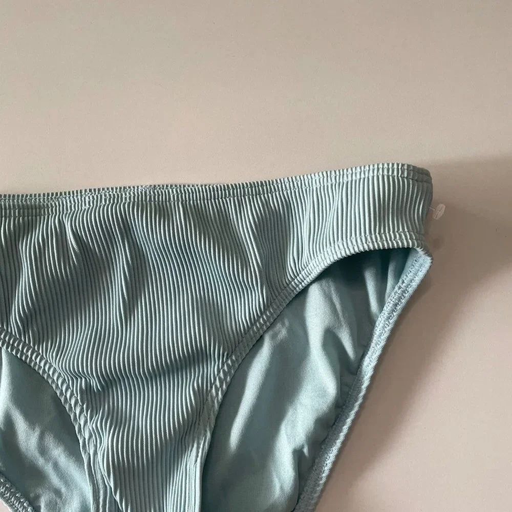 Roxy woman light